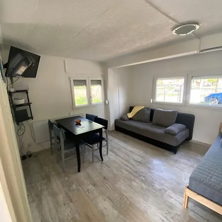 Kisskovacs Lak Apartment